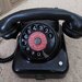Telefon vechi, old,retro, de colectie, de decor din bachelita