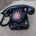 Telefon vechi, old,retro, de colectie, de decor din bachelita